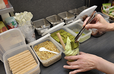 �X�s�[�f�B��������