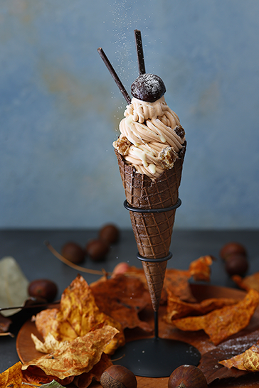 �}�����Ɣ��Q�A�z���C�g�`���R���[�g�̃����u�����\�t�g