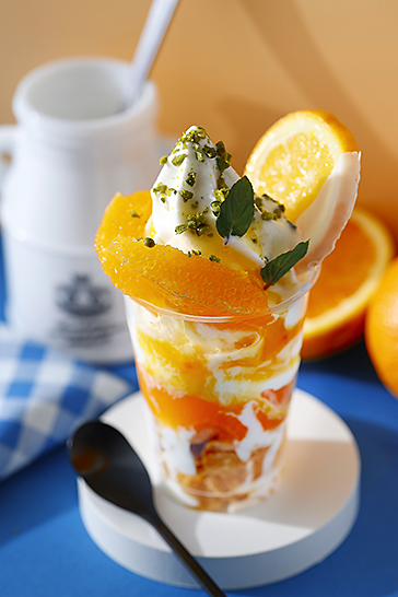 �I�����W���[�O���g�~�z���C�g�`���R�J�b�v�p�t�F