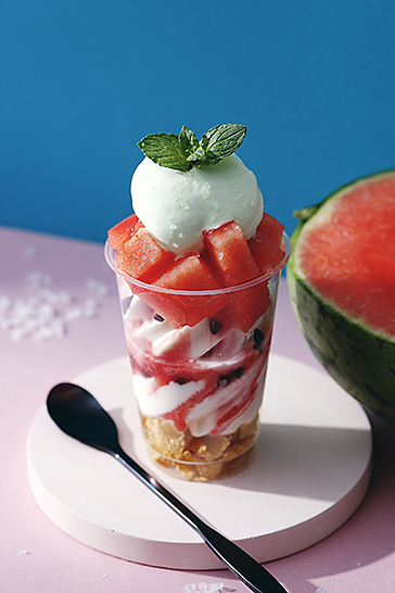 �������\���e�B�~���g�J�b�v�p�t�F