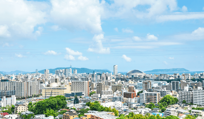 豊かな自然と都会が共存する、あまおうの故郷・福岡県。