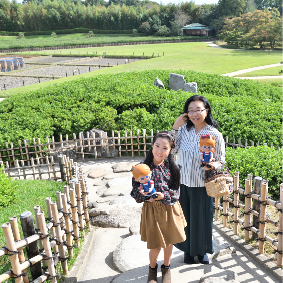 ���R��y��