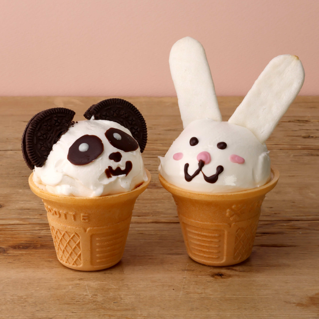 パンダデコソフト【左】うさぎデコソフト【右】